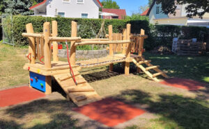 Krabbel Spielturmanlage "Petzi" R
